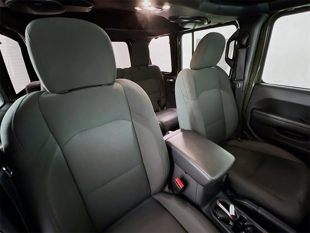 Used 2023 Jeep Wrangler Sport S image 26