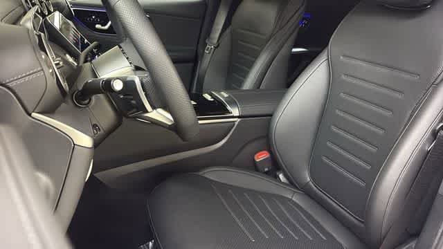 Used 2026 Mercedes-Benz GLC 300 4MATIC image 25