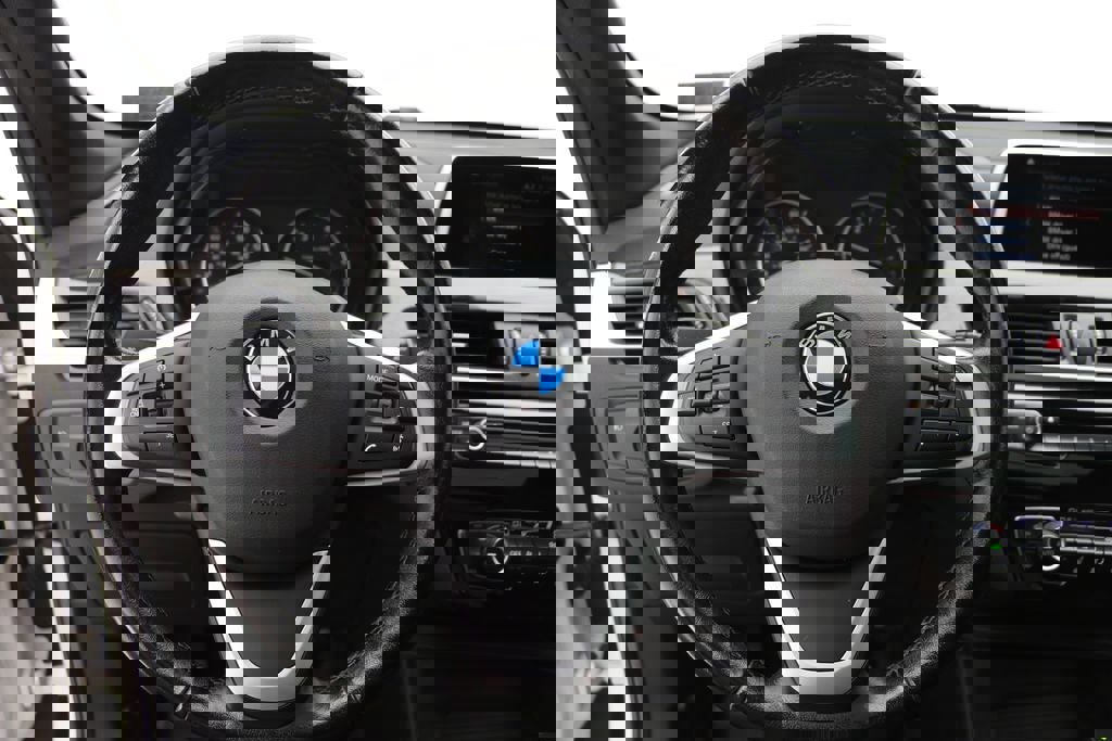 Used 2018 BMW X1 xDrive28i w/ Convenience Package AWD/4WD image 15