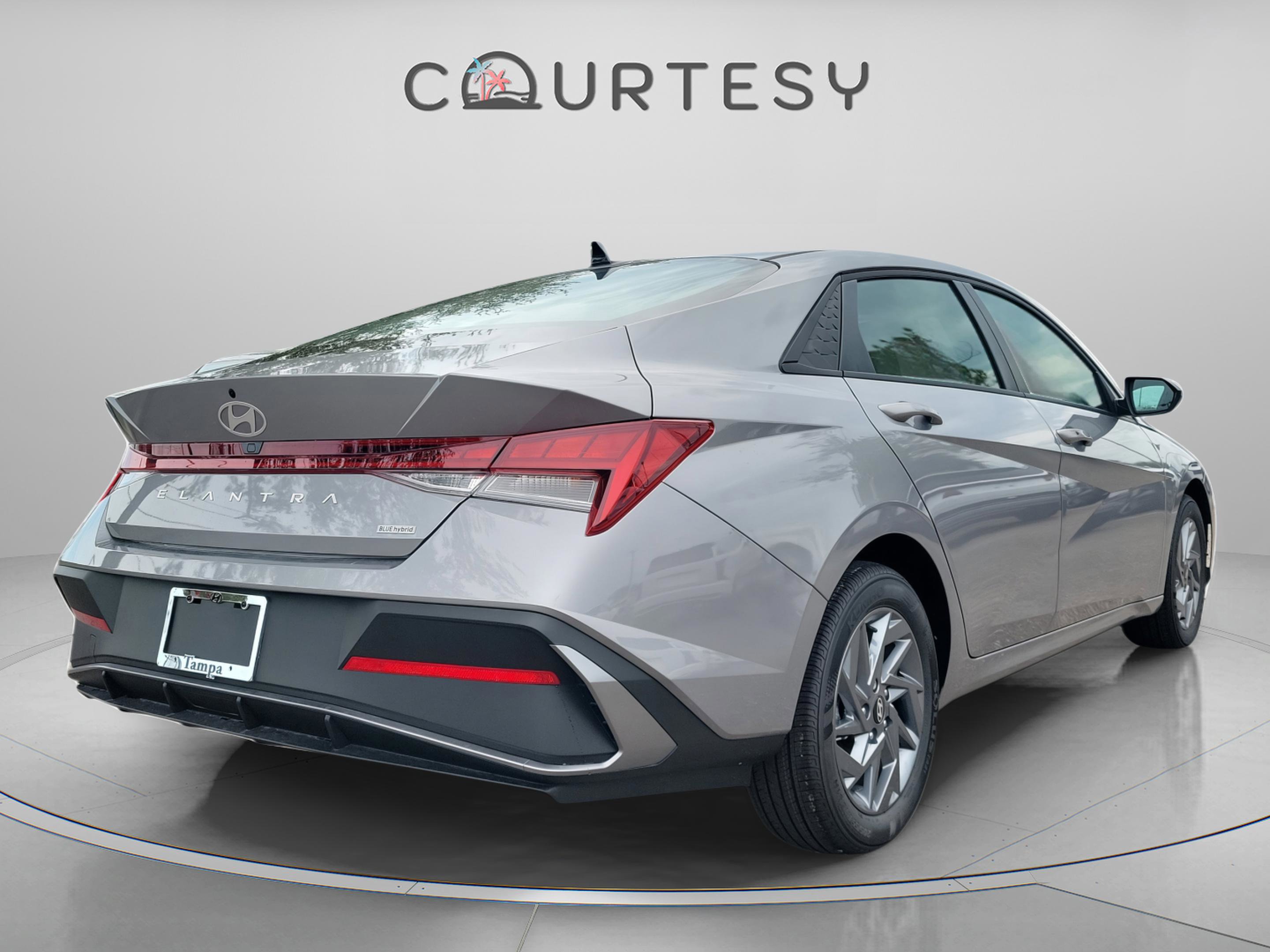 New 2025 Hyundai Elantra Blue image 3