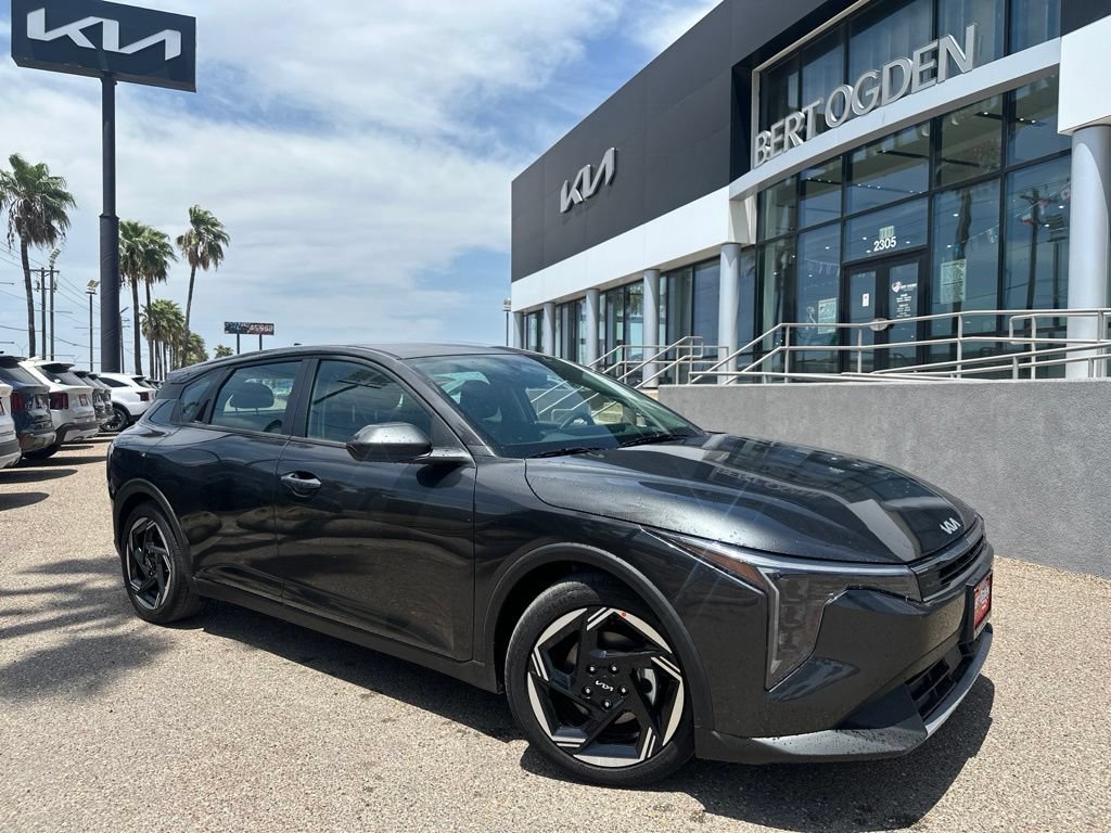 New 2026 Kia K4 EX
