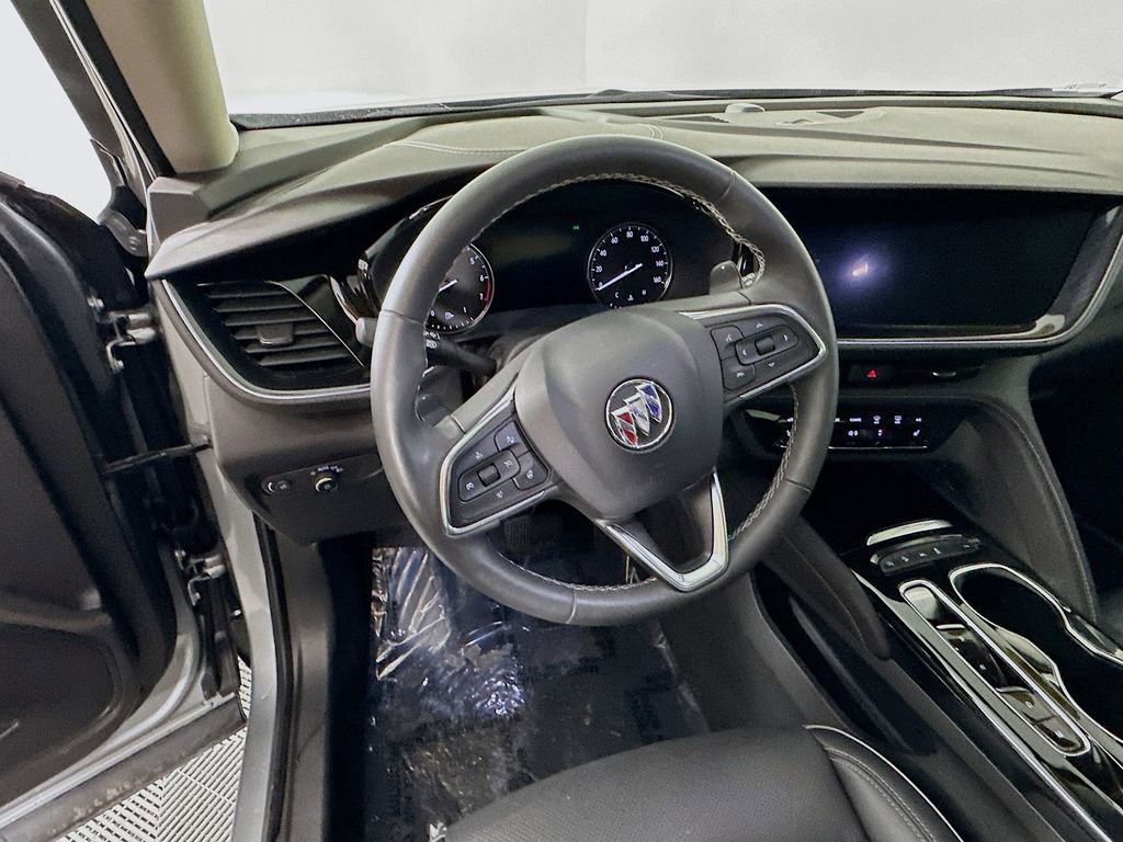 Used 2023 Buick Envision Essence image 16