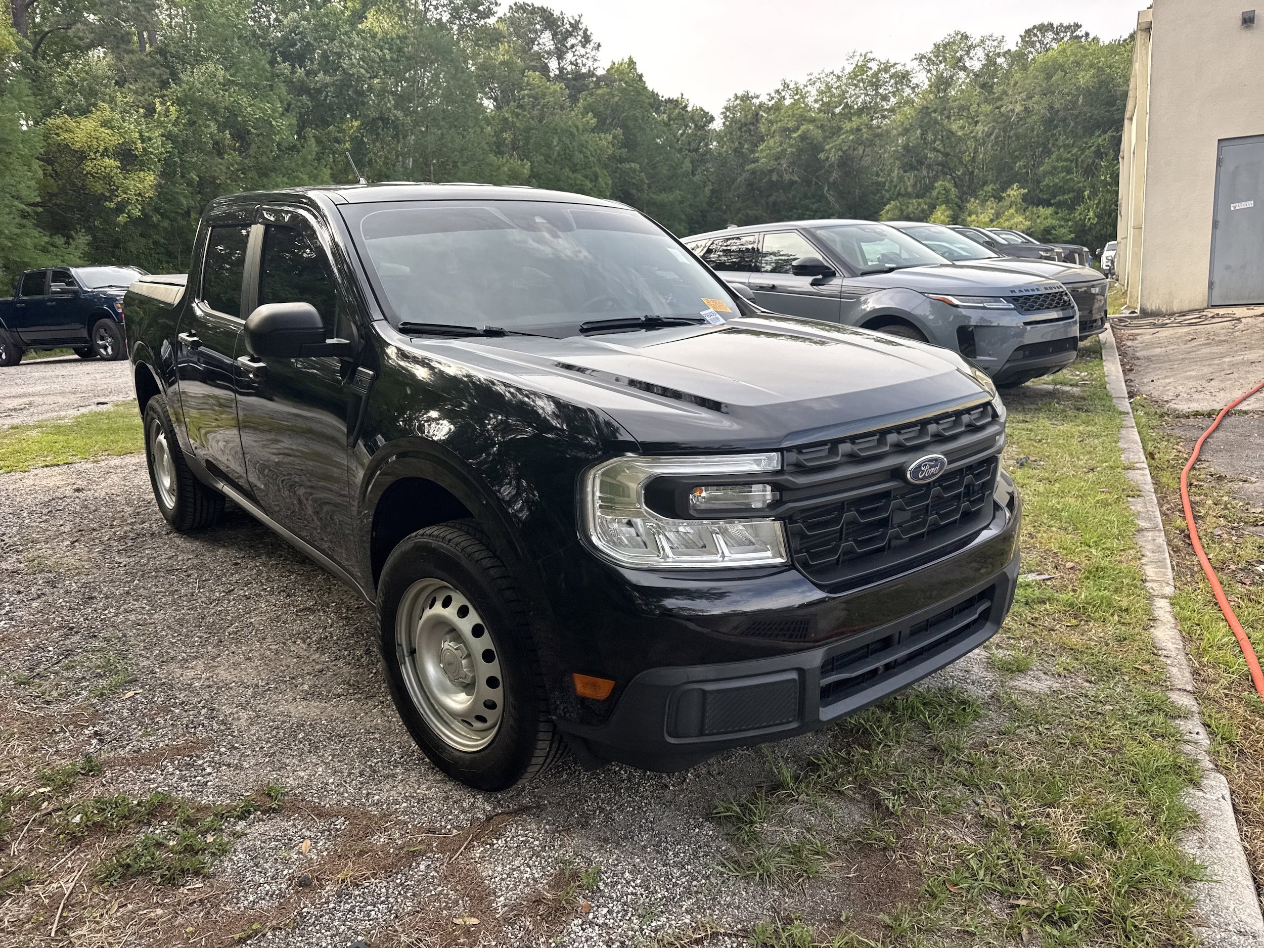 Used 2022 Ford Maverick XL FWD image 2