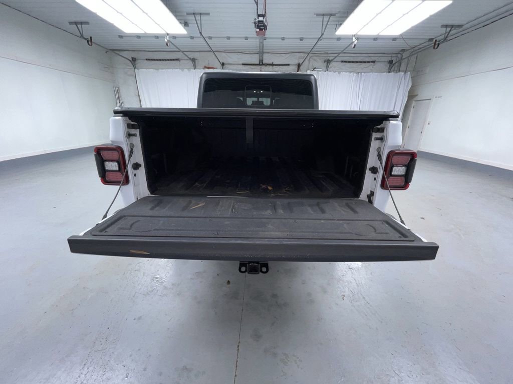 Used 2022 Jeep Gladiator Overland w/ Popular Equipment Package image 14