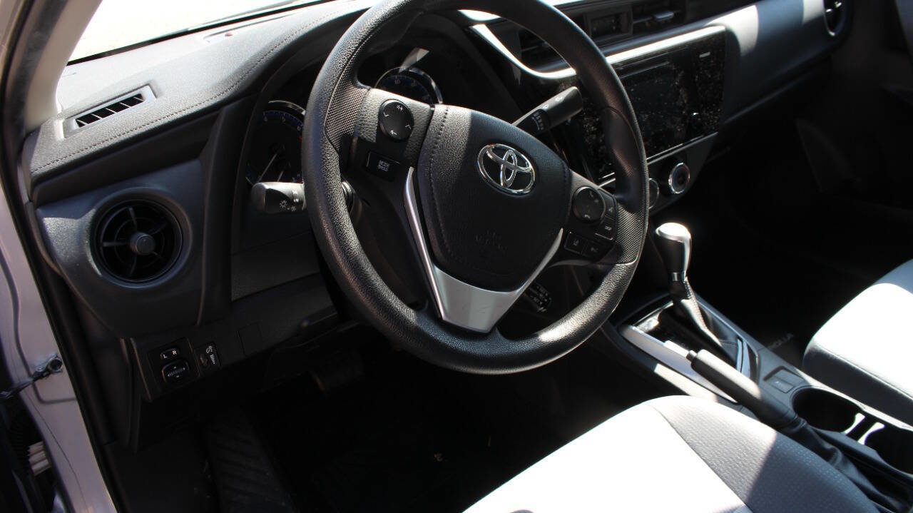 Used 2017 Toyota Corolla L image 22