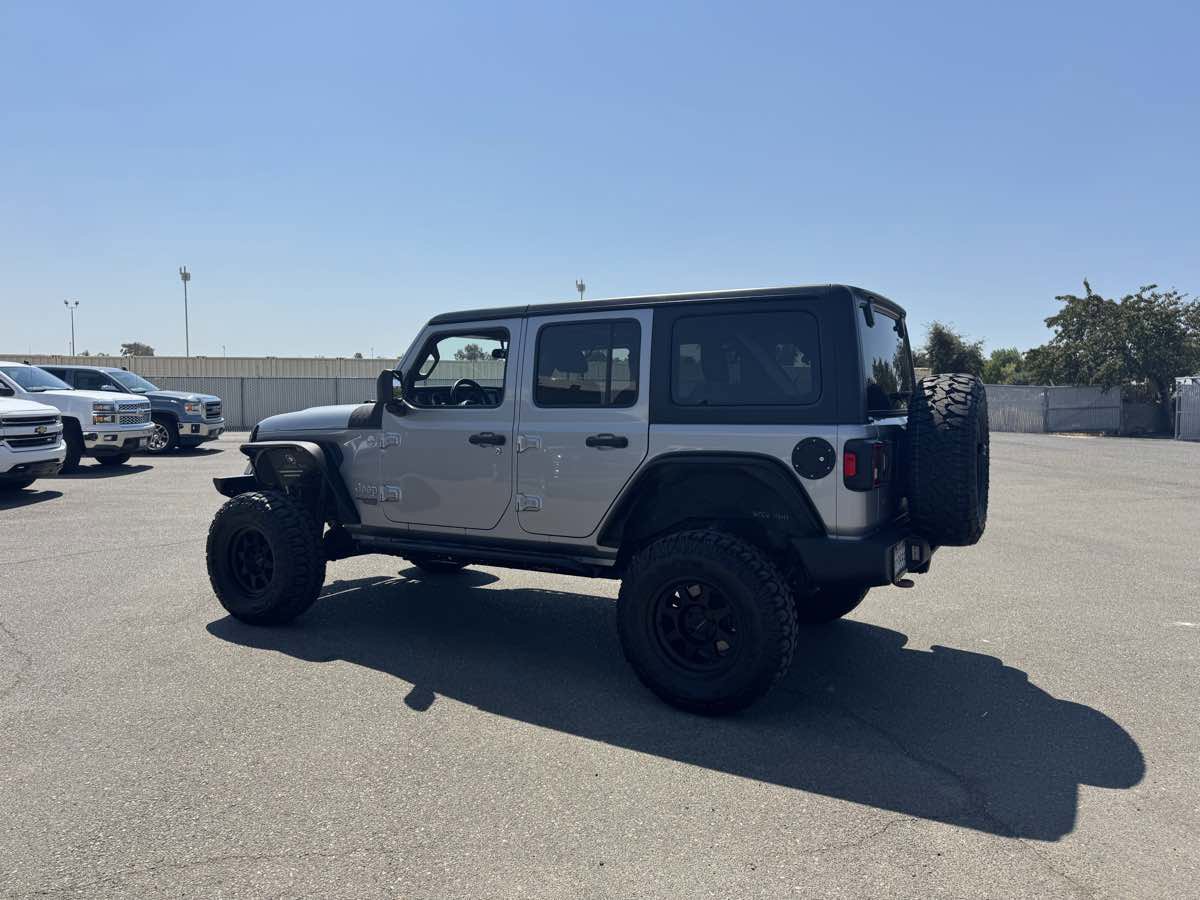 Used 2018 Jeep Wrangler Unlimited Sport S image 8