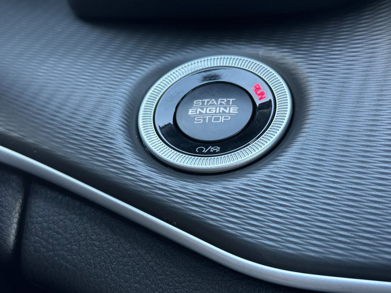 New 2025 Jeep Grand Cherokee Altitude w/ Trailer Tow Package image 22