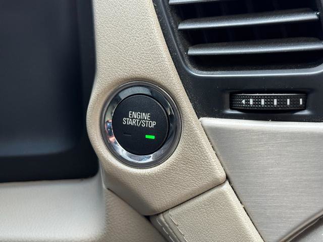 Used 2018 GMC Yukon Denali w/ Denali Ultimate Package image 47