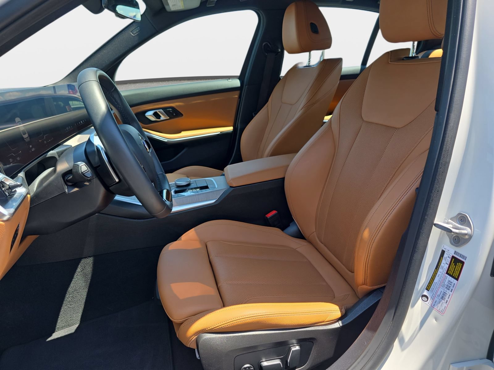 Used 2025 BMW 330i Sedan RWD image 14