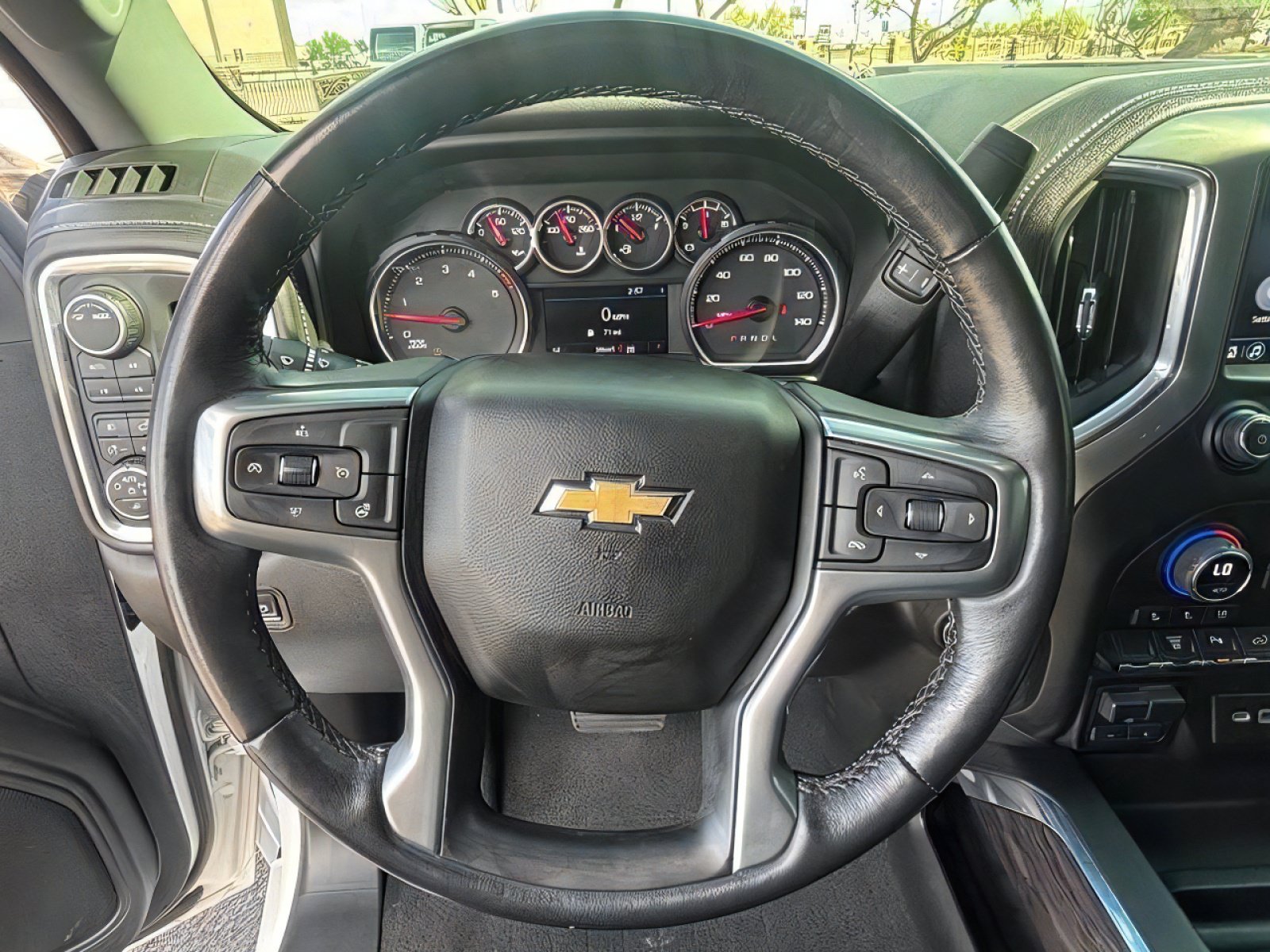 Used 2022 Chevrolet Silverado 2500 LTZ w/ LTZ Texas Edition AWD/4WD image 12