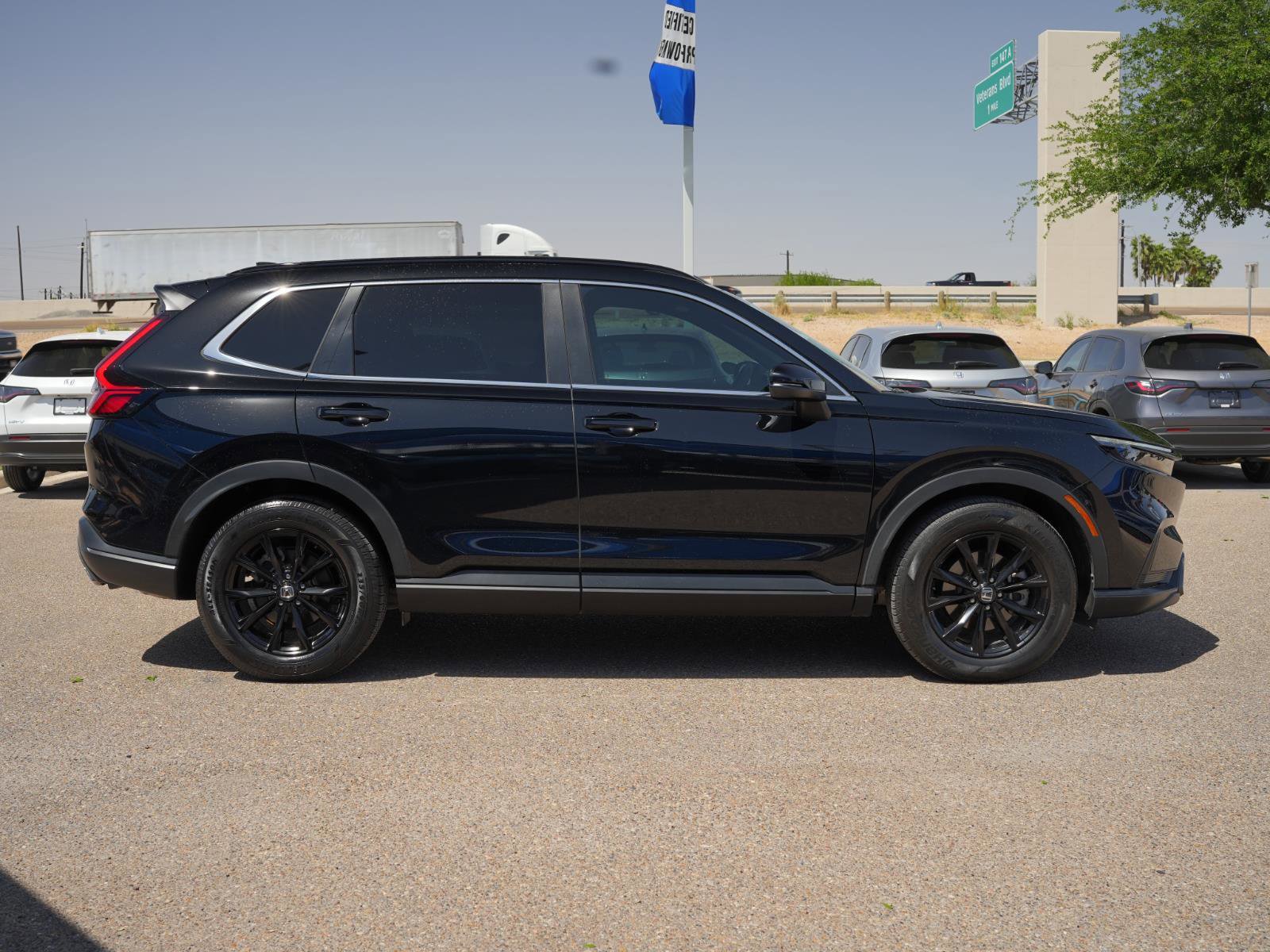 Used 2024 Honda CR-V Sport image 4