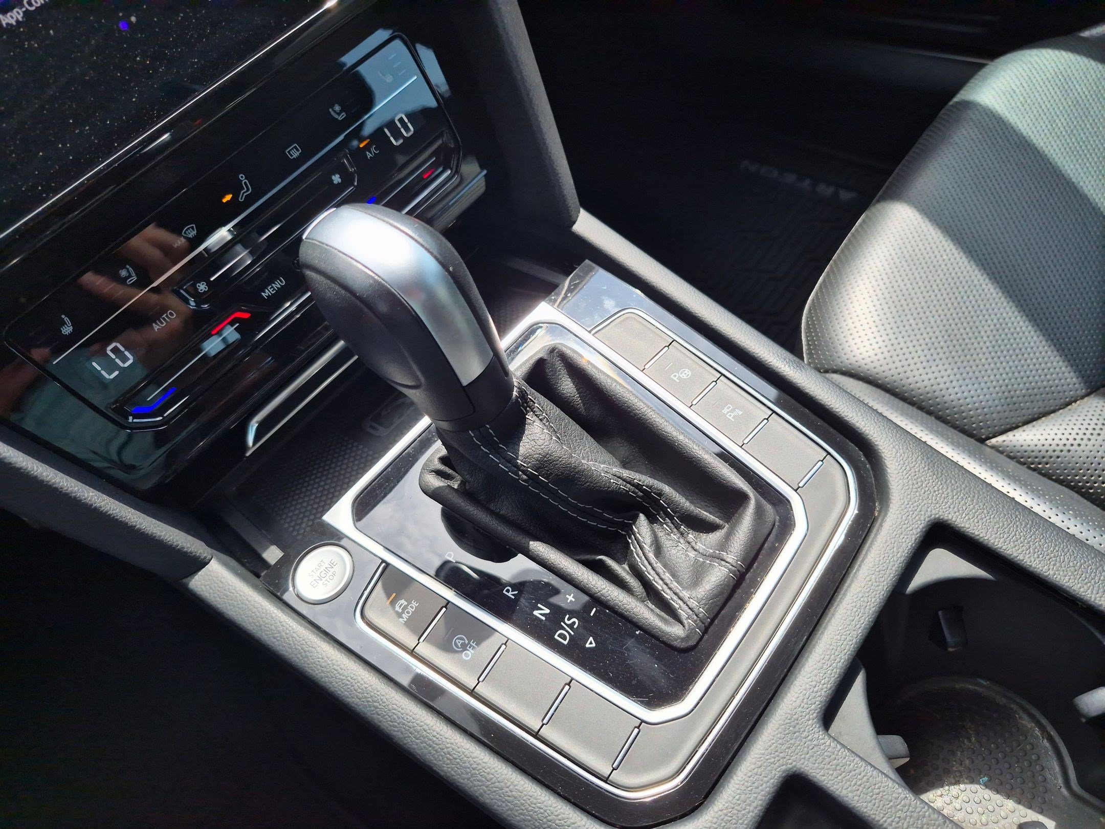 Used 2023 Volkswagen Arteon SEL Premium AWD/4WD image 30
