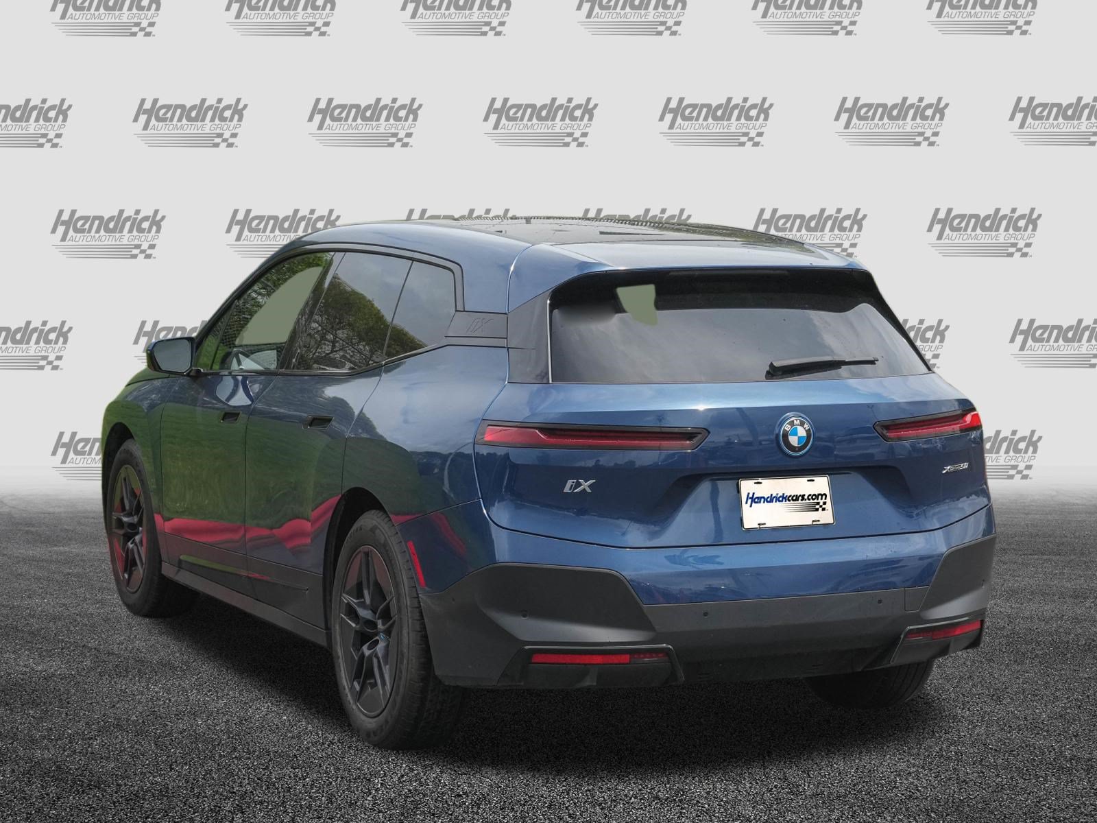 Certified 2023 BMW iX xDrive50 w/ Premium Package AWD/4WD image 7
