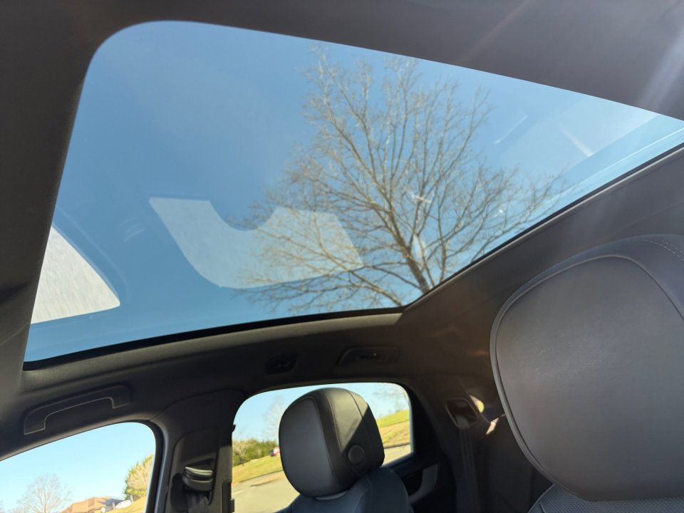 Certified 2025 Porsche Cayenne Coupe image 19