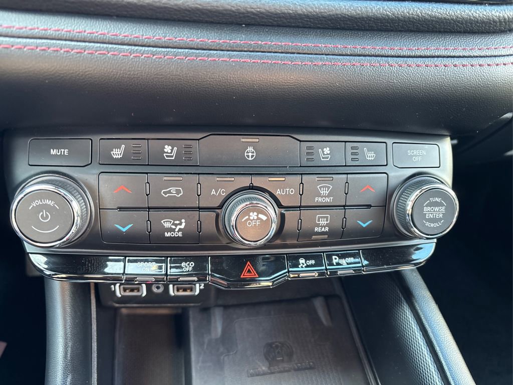 Used 2022 Dodge Durango R/T w/ Blacktop Package image 31