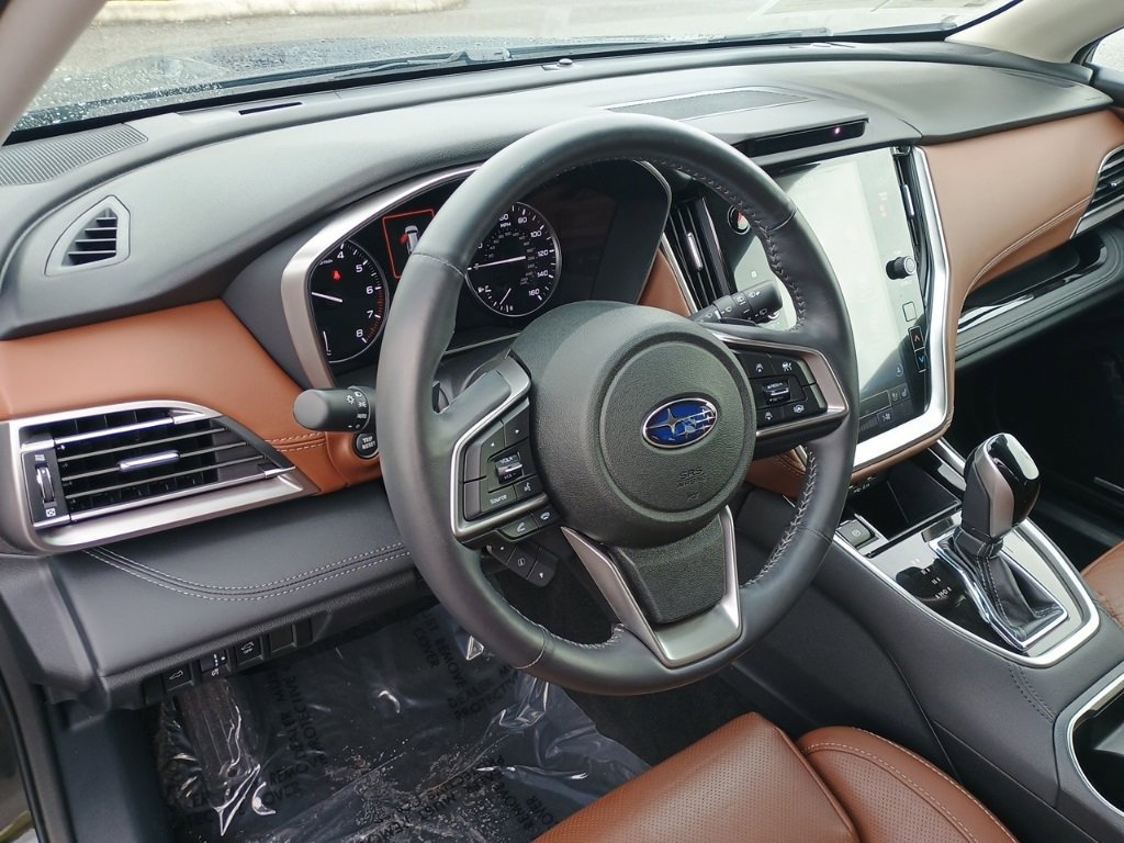 Certified 2022 Subaru Outback Touring w/ Popular Package #2 image 12