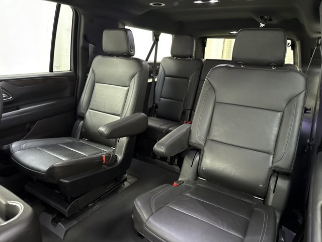 Used 2021 Chevrolet Suburban Z71 image 13