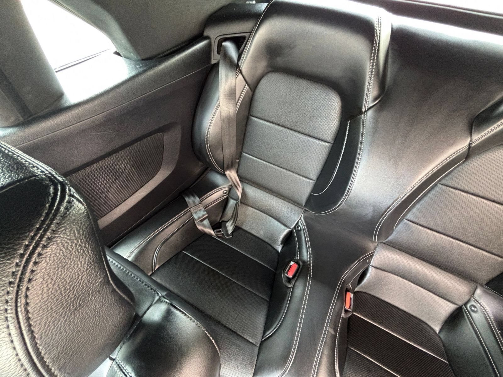 Used 2022 Ford Mustang GT Premium w/ GT Performance Package RWD image 38