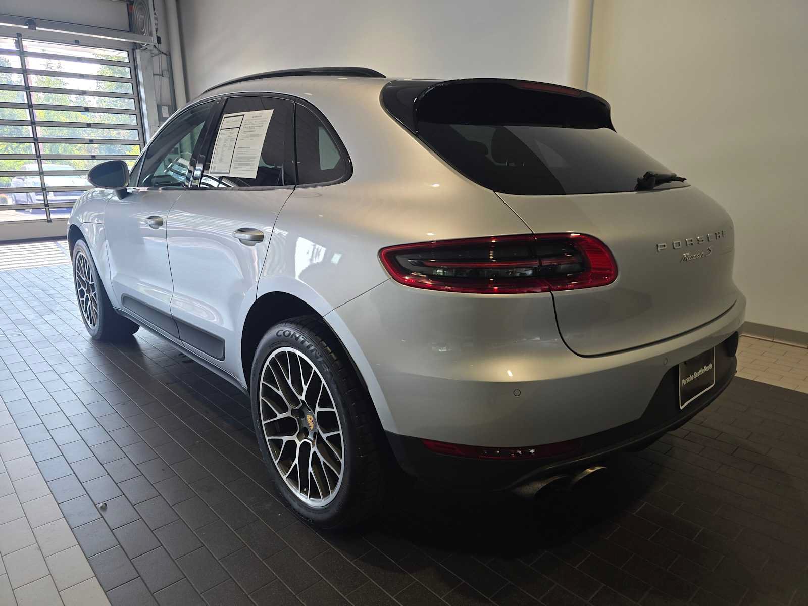 Used 2015 Porsche Macan S AWD/4WD image 3