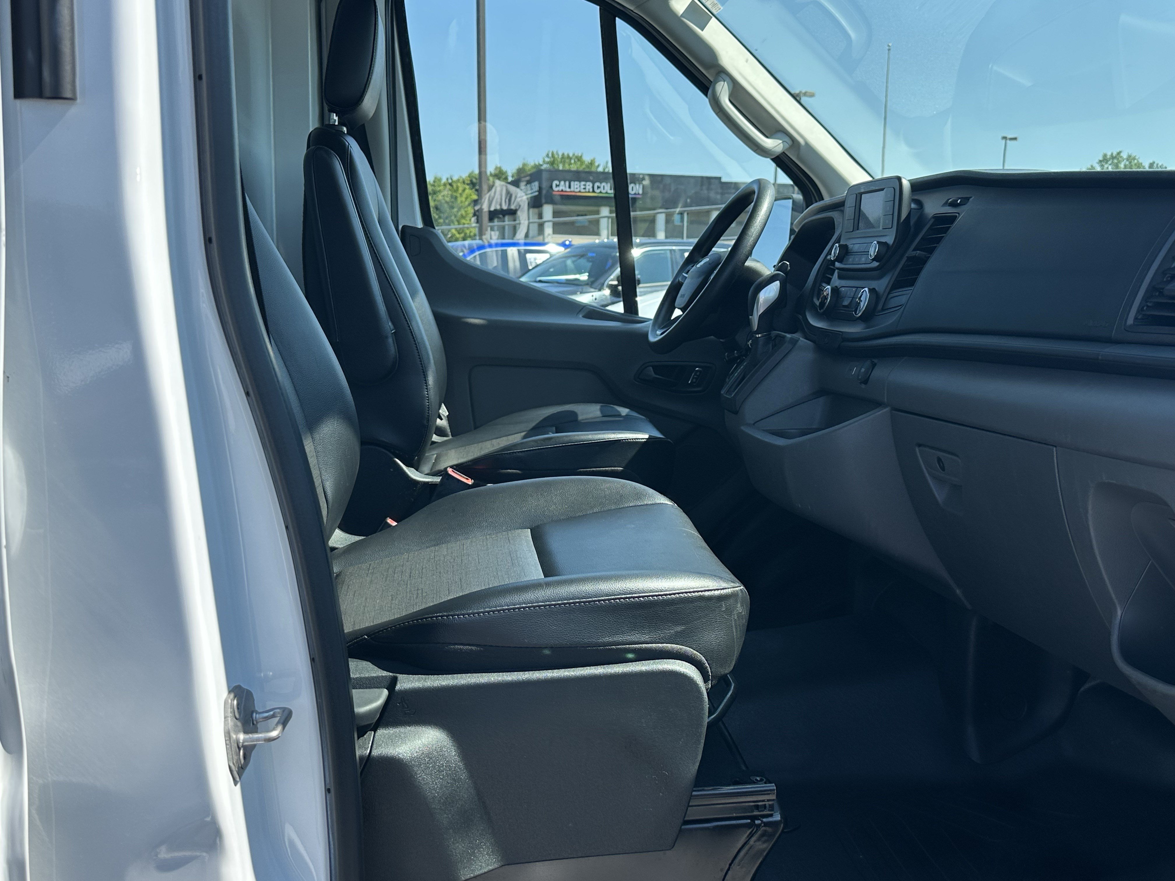 Used 2024 Ford Transit 250 148 Medium Roof w/ Load Area Protection Package RWD image 14