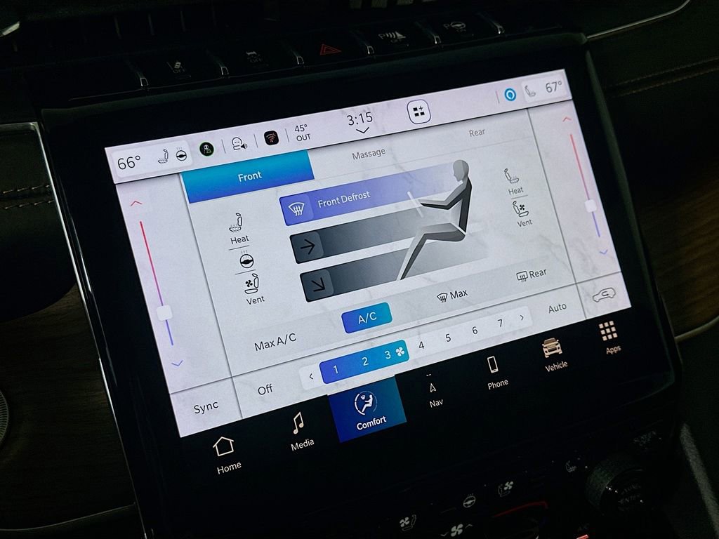 Used 2022 Jeep Grand Cherokee Summit w/ Luxury Tech Group V image 26