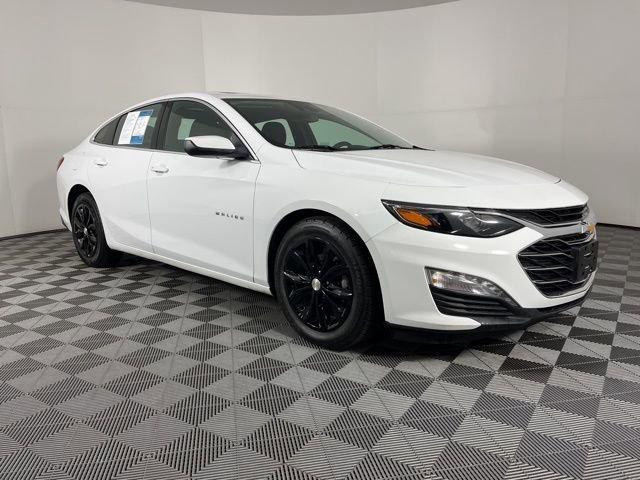 Used 2024 Chevrolet Malibu LT image 2
