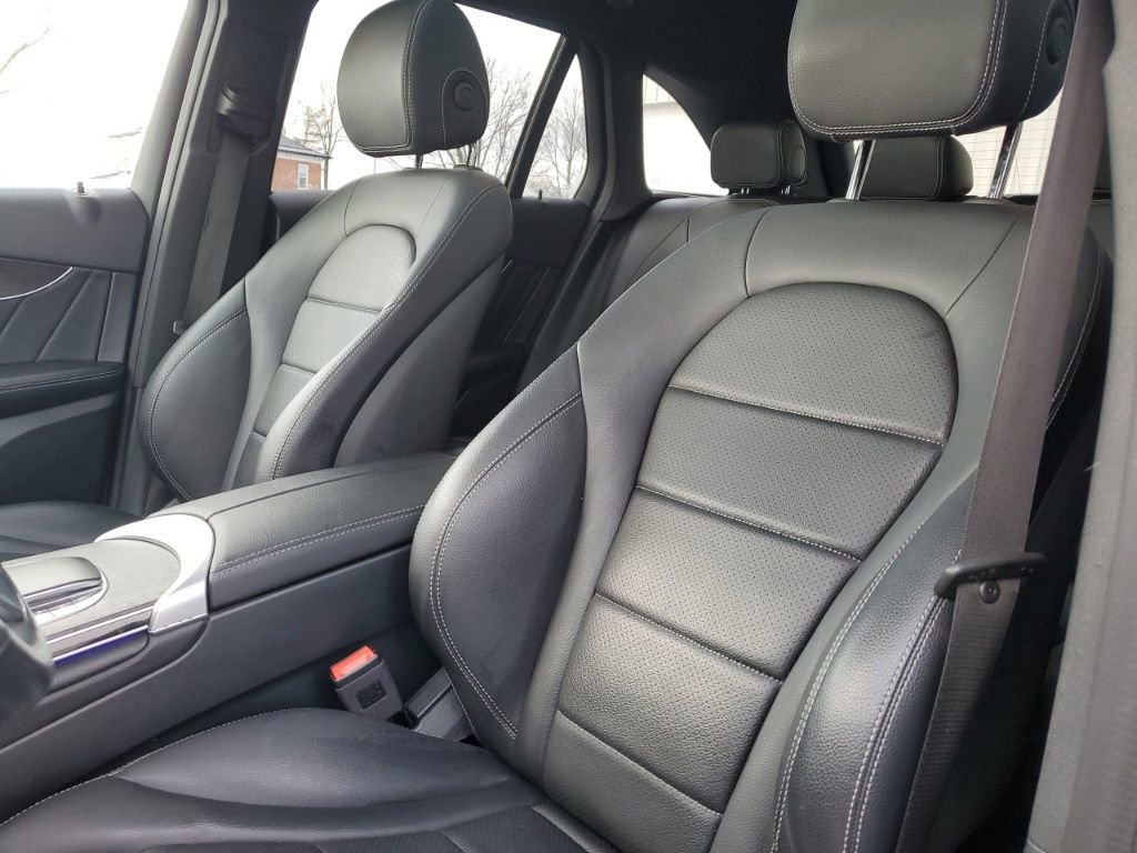 Used 2022 Mercedes-Benz GLC 300 4MATIC image 29