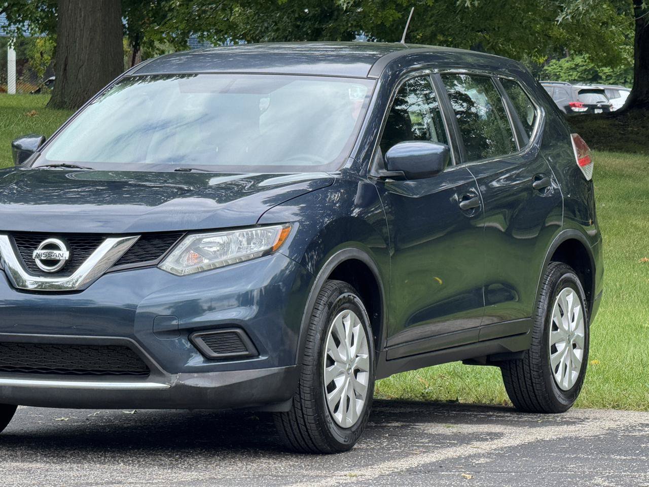 Used 2016 Nissan Rogue S AWD/4WD image 19