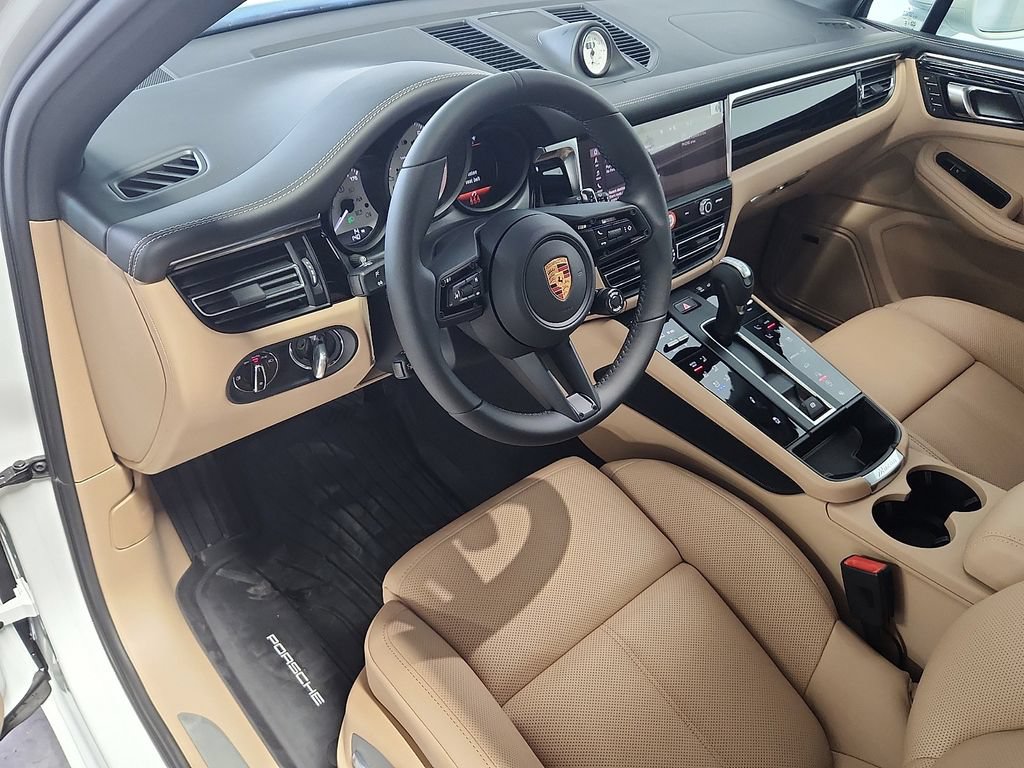 New 2026 Porsche Macan S AWD/4WD image 4