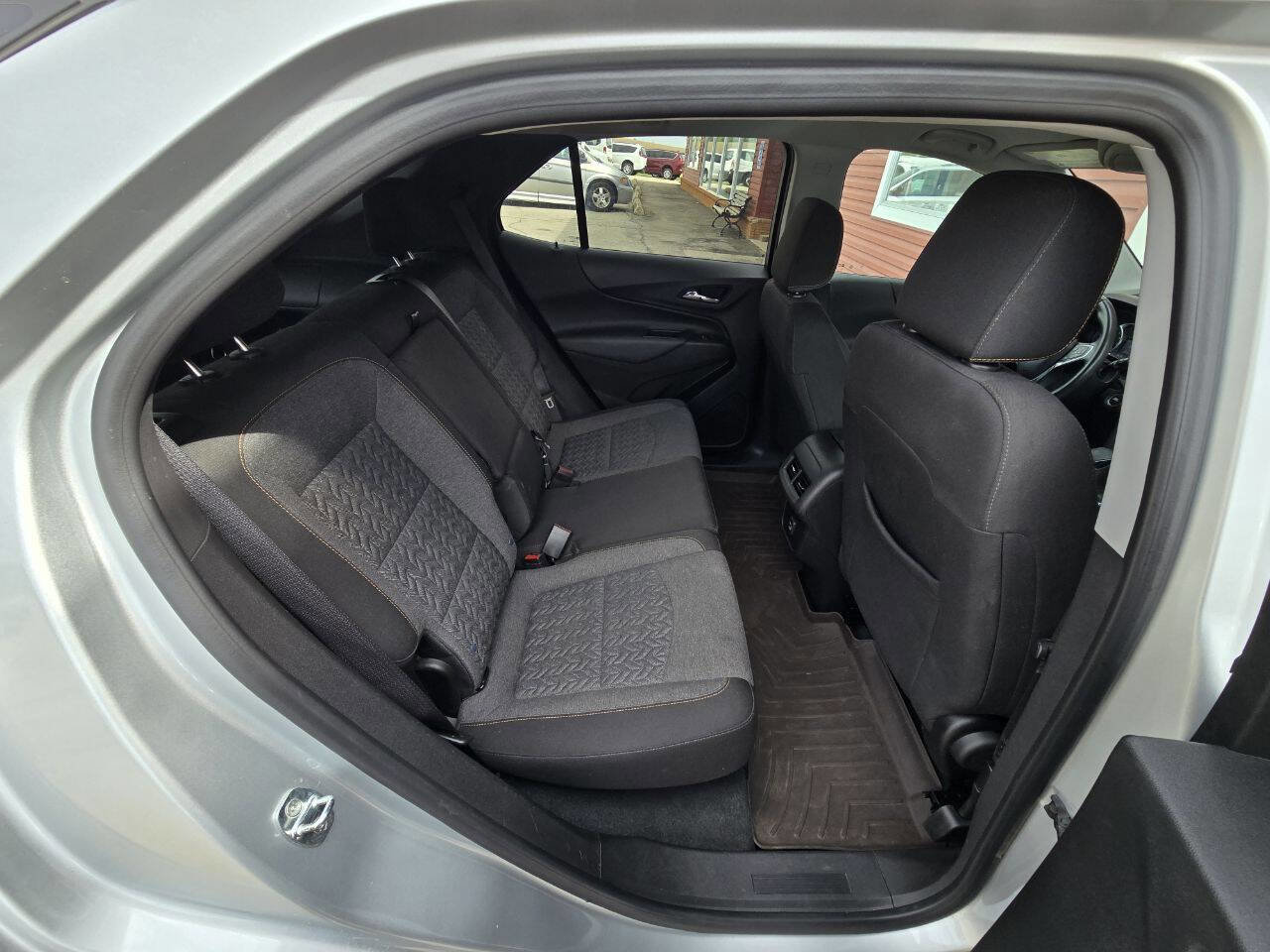 Used 2022 Chevrolet Equinox LT image 17