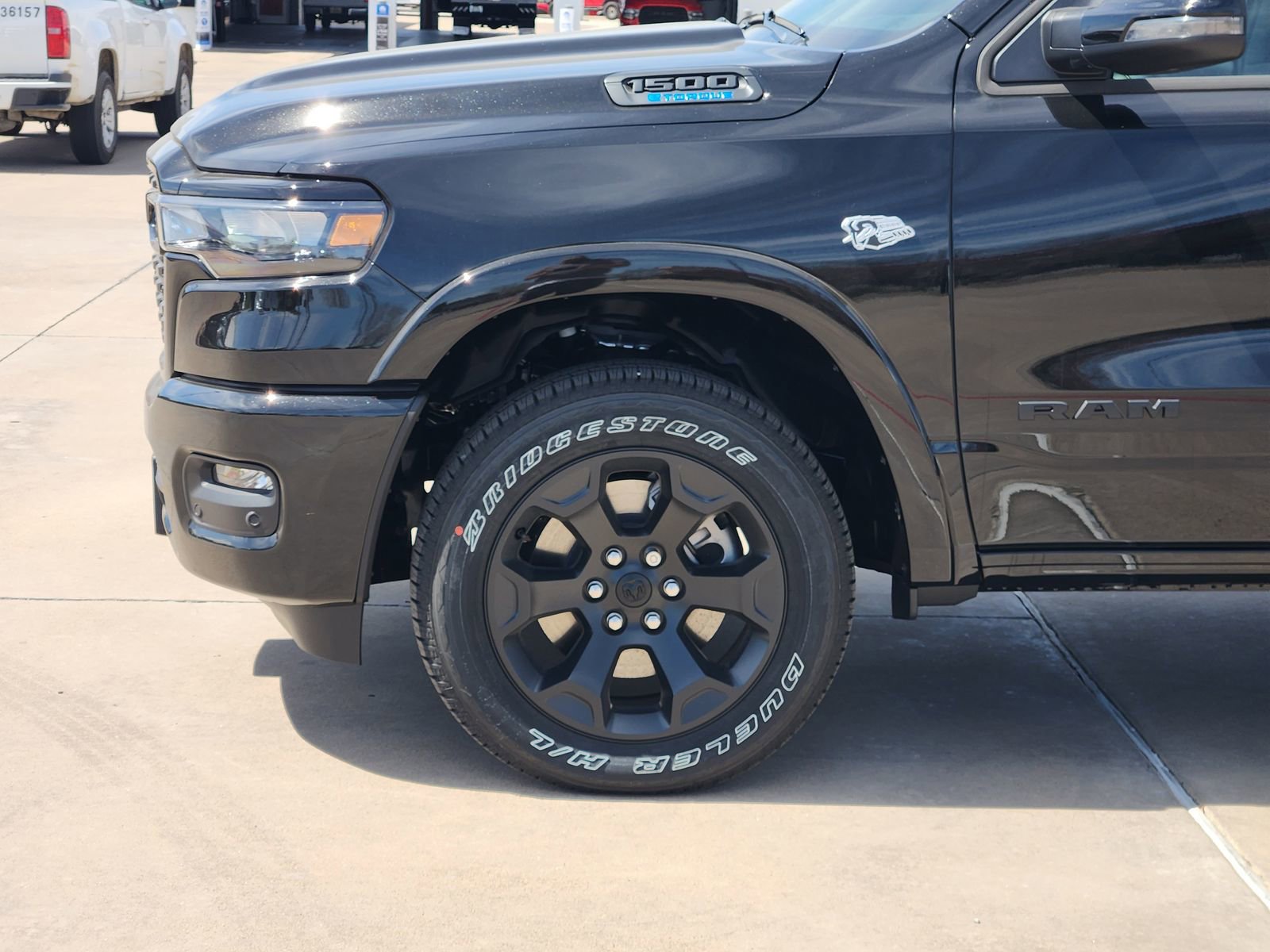 New 2026 RAM 1500 4x4 Crew Cab image 10