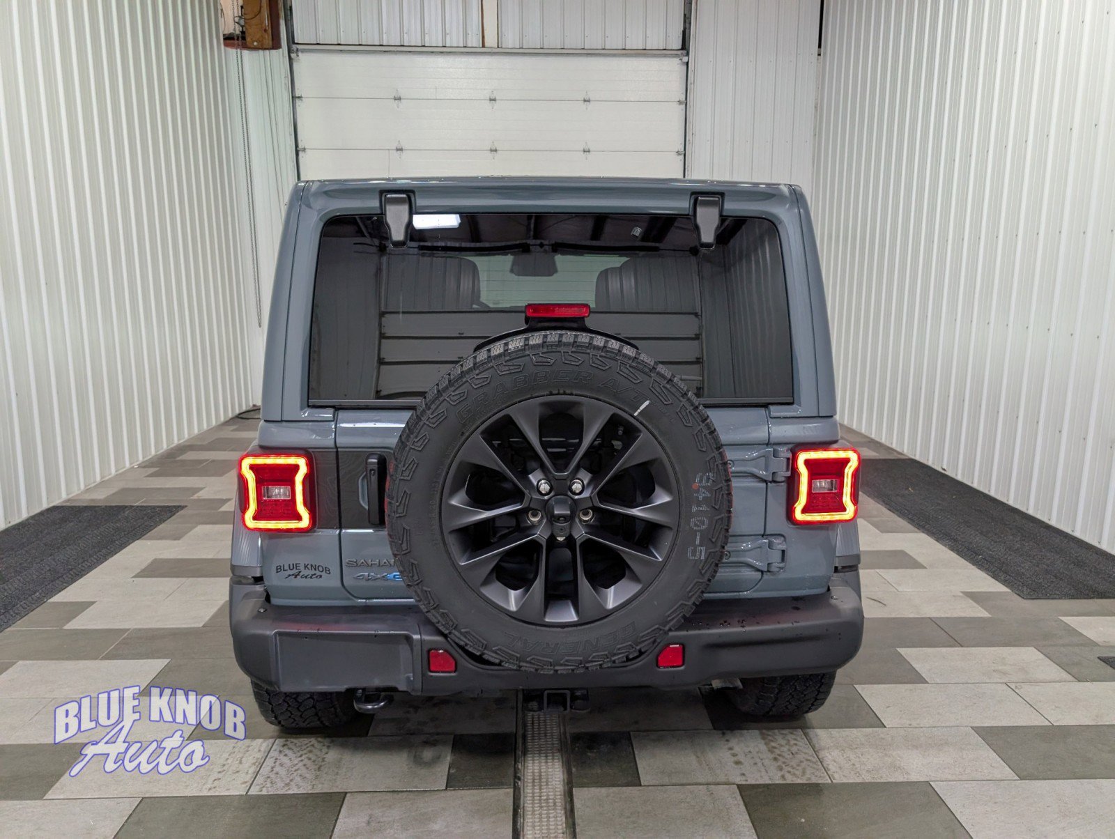 Used 2025 Jeep Wrangler Backcountry image 3