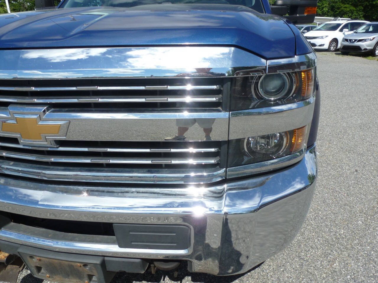 Used 2018 Chevrolet Silverado 2500 W/T w/ WT Convenience Package AWD/4WD image 3