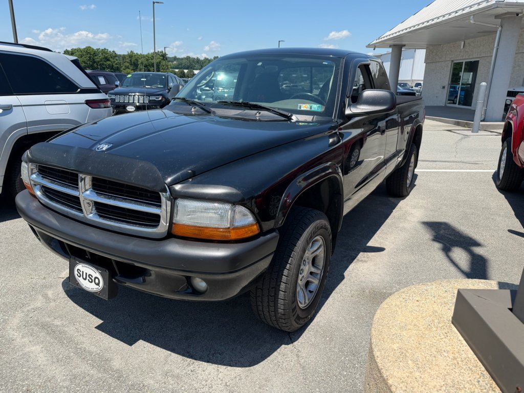 Used 2004 Dodge Dakota Sport w/ PWR Convenience Group AWD/4WD image 2