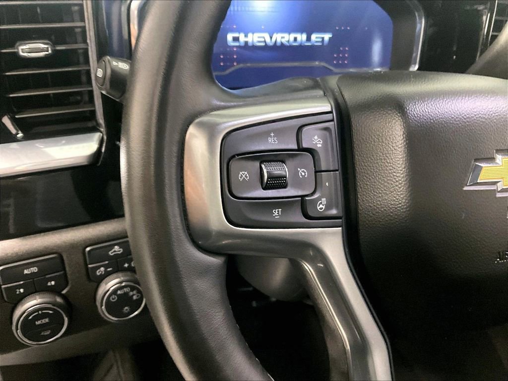 Used 2023 Chevrolet Silverado 1500 LT AWD/4WD image 22
