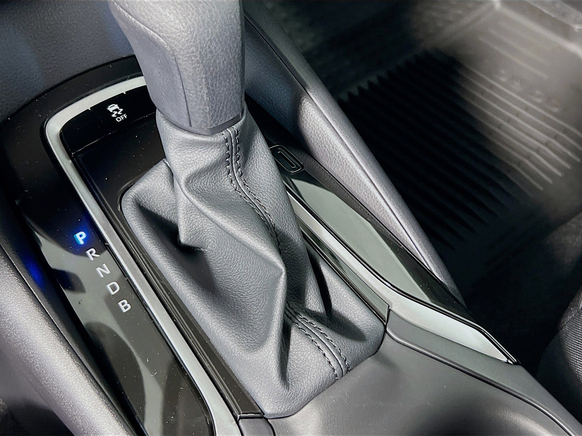 Used 2025 Toyota Corolla LE image 24