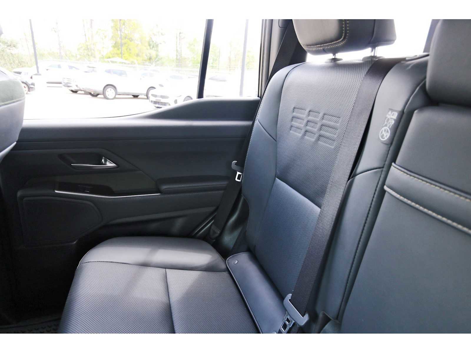 Used 2024 Lexus GX 550 image 9