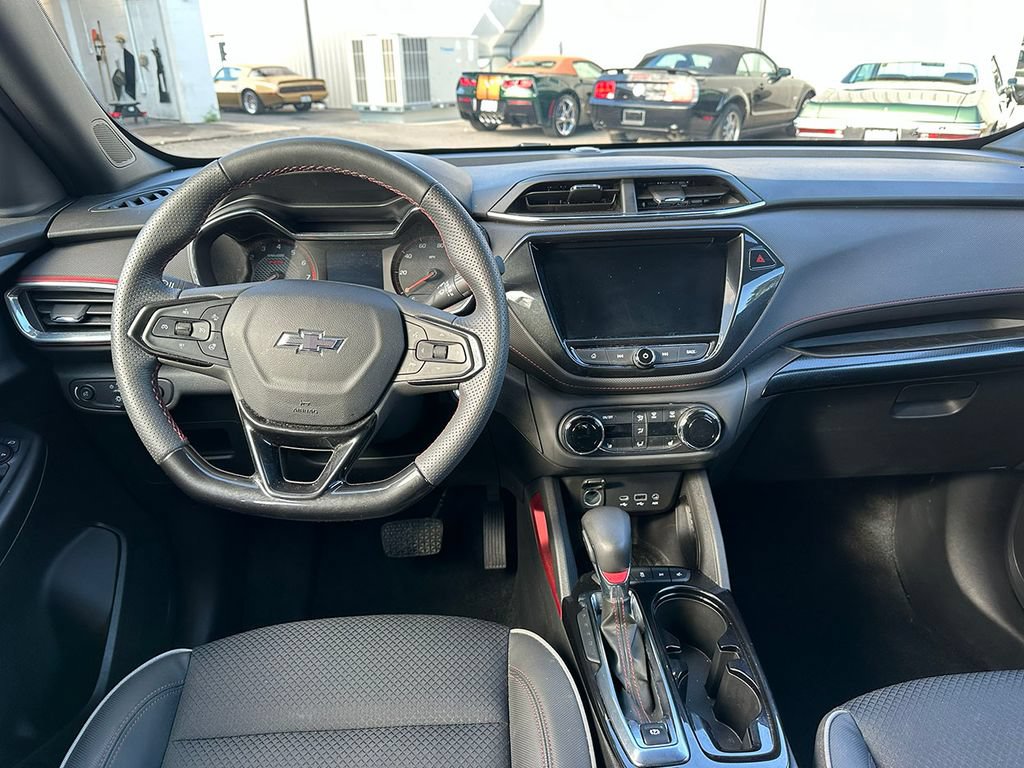 Used 2023 Chevrolet TrailBlazer RS w/ Convenience Package FWD image 24