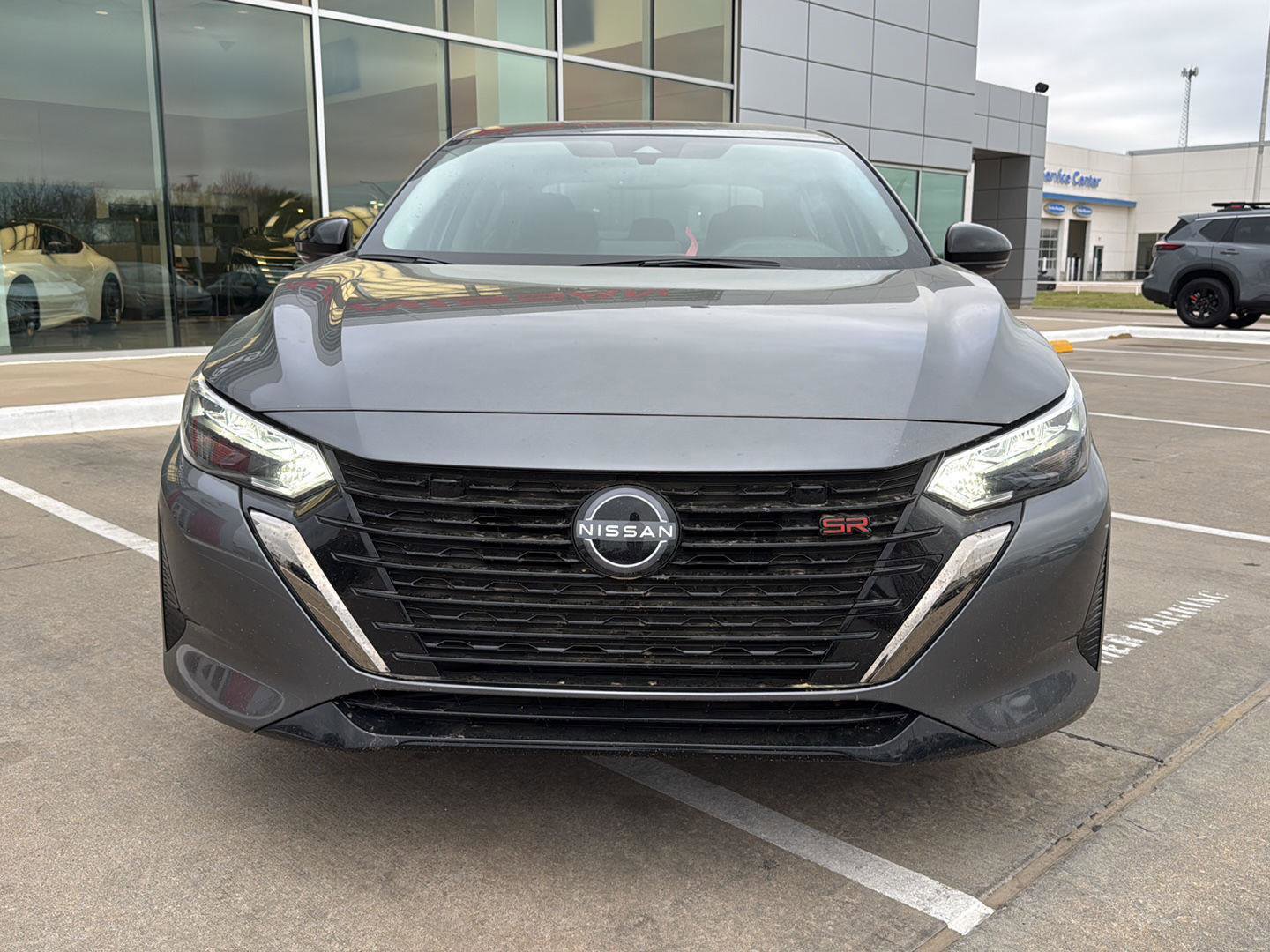Used 2025 Nissan Sentra SR w/ Lighting Package FWD image 3