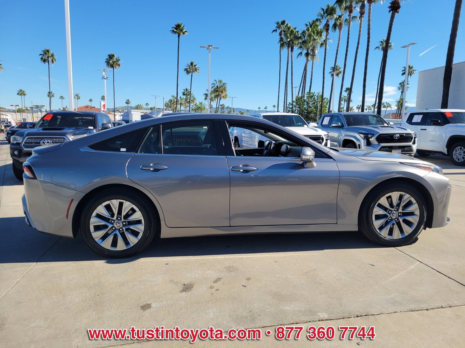 Certified 2022 Toyota Mirai XLE image 3