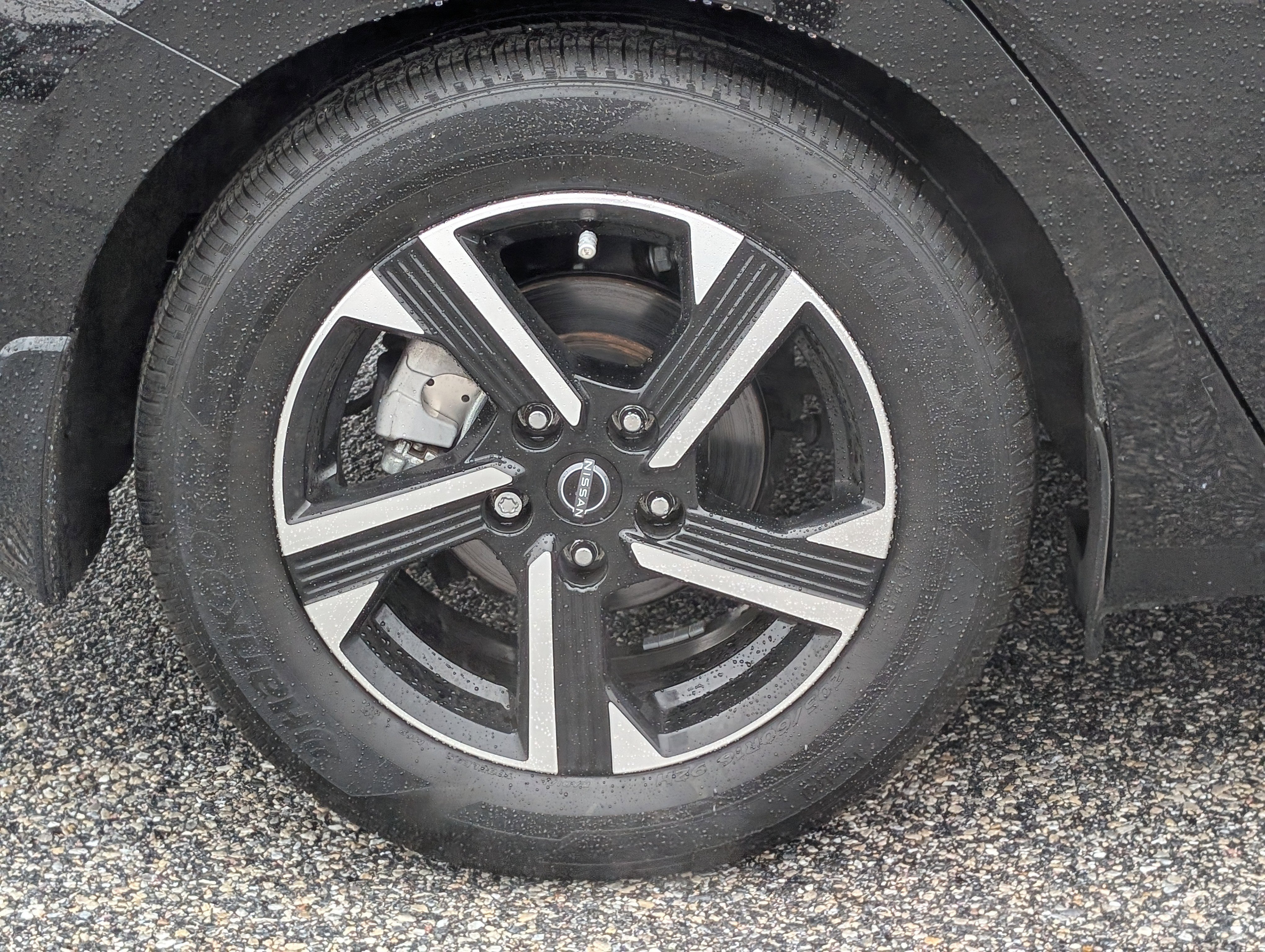 Used 2024 Nissan Sentra SV image 9