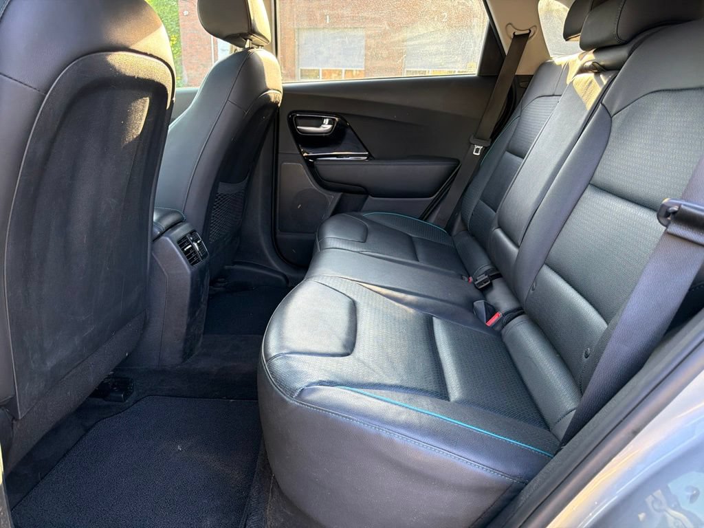 Certified 2022 Kia Niro EX Premium w/ Cold Weather Package FWD image 28