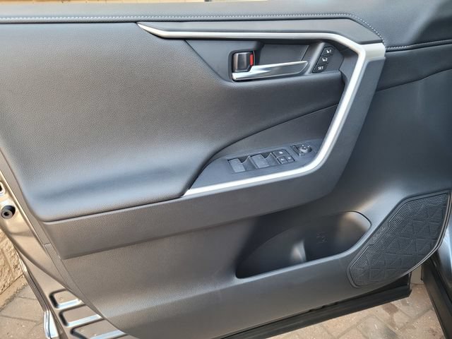 Certified 2023 Toyota RAV4 Limited AWD/4WD image 19