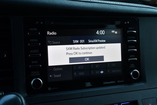 Used 2020 Toyota Sienna SE image 48