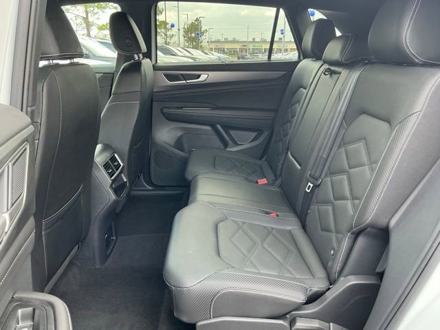 Certified 2025 Volkswagen Atlas Cross Sport SE image 16