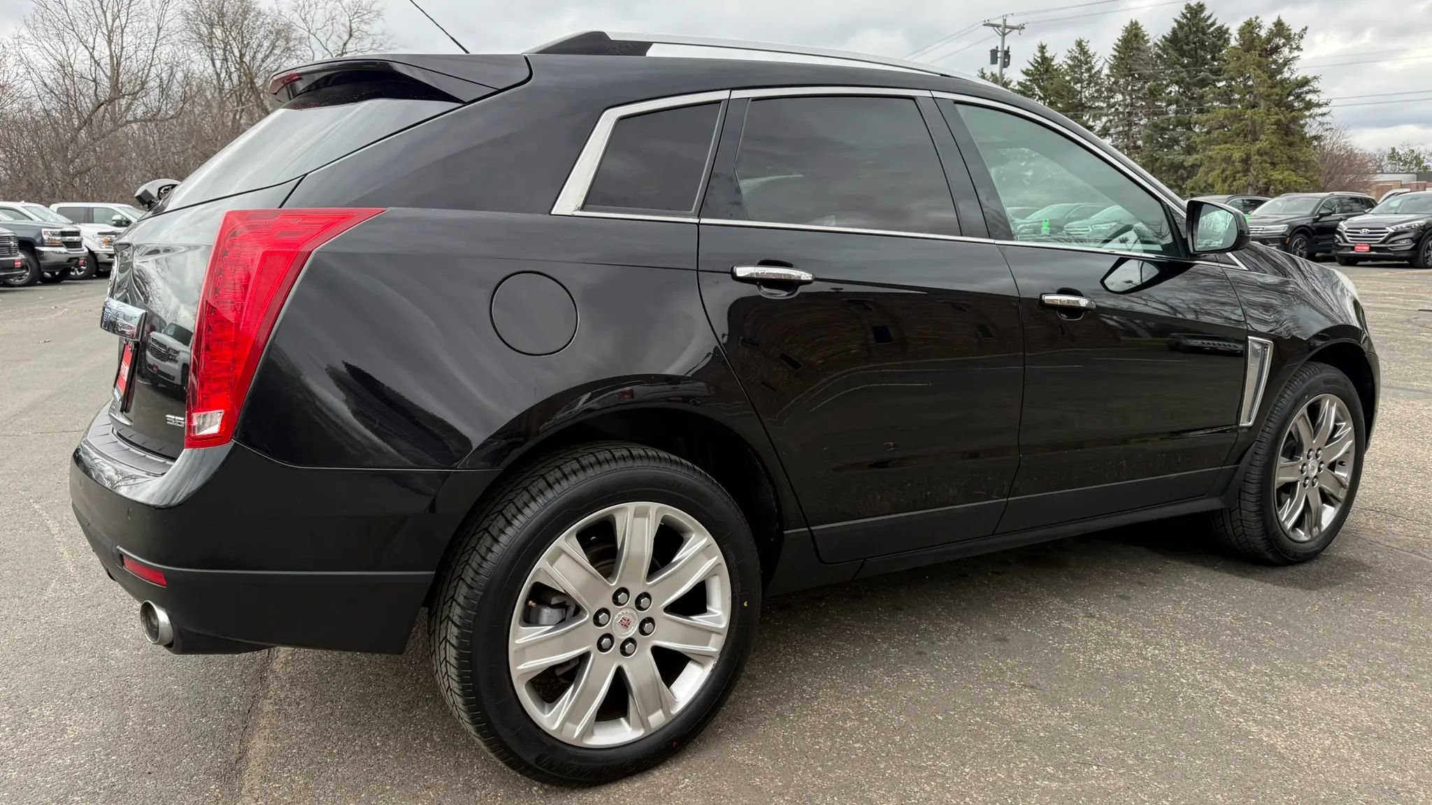 Used 2015 Cadillac SRX Luxury w/ Driver Awareness Package image 10