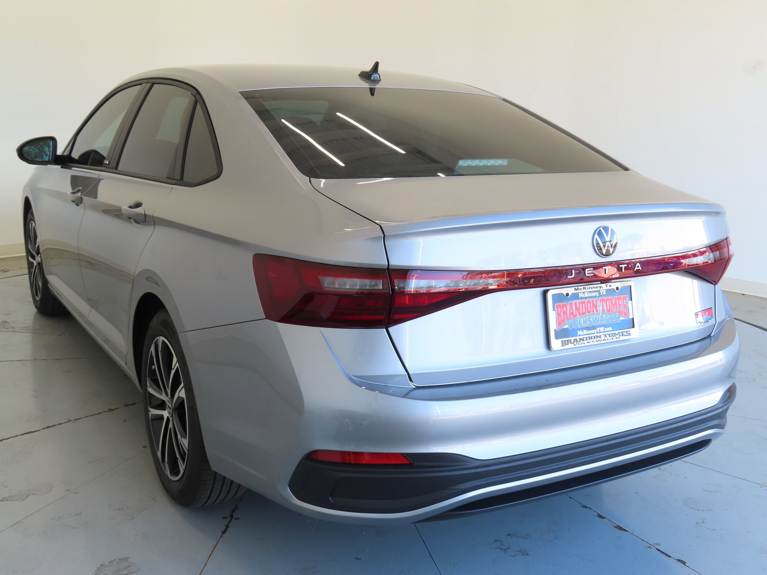 New 2026 Volkswagen Jetta Sport FWD image 6