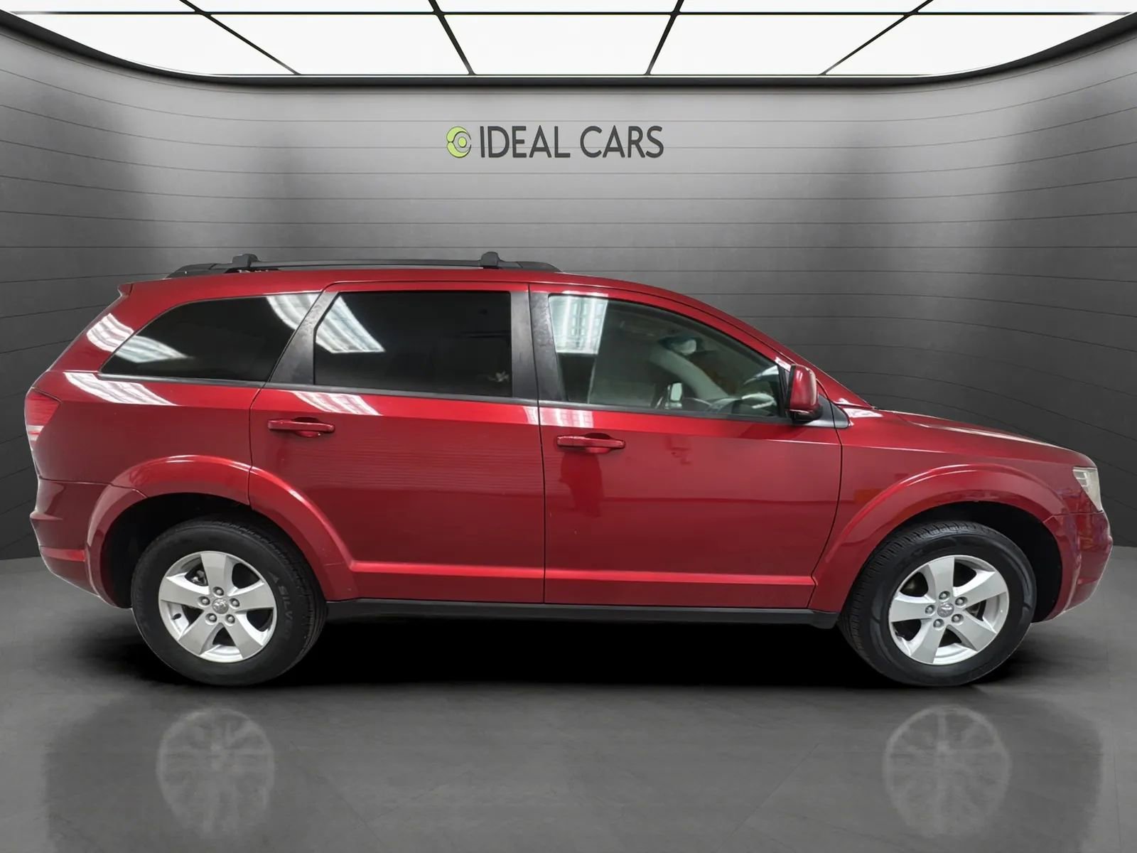 Used 2010 Dodge Journey SXT w/ Convenience Group I FWD image 4