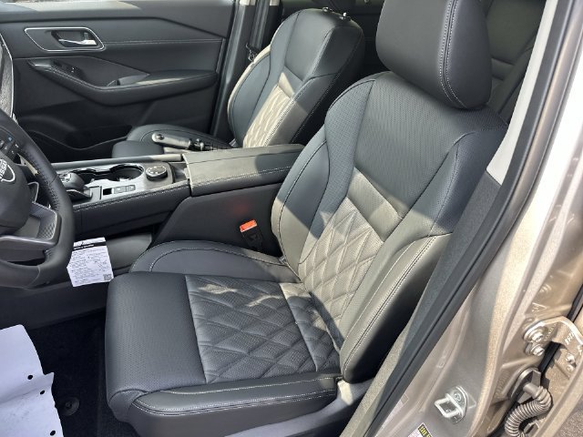 New 2026 Nissan Rogue Platinum AWD/4WD image 22