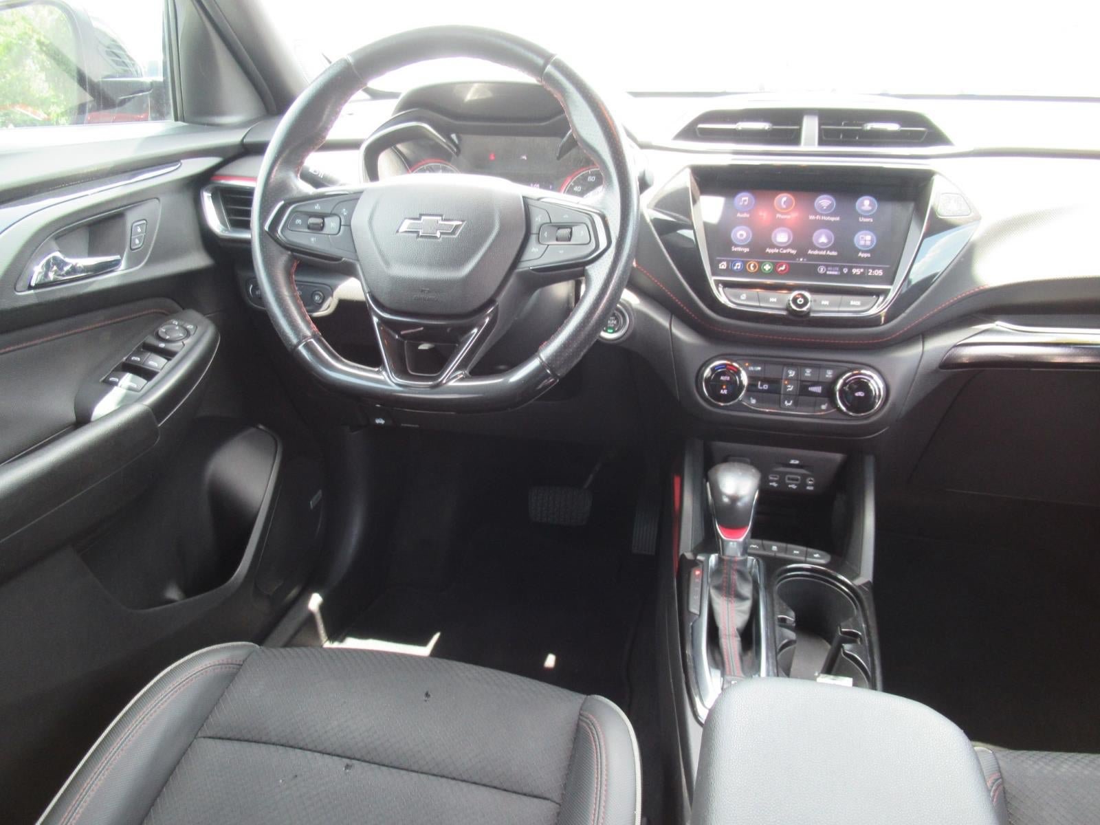 Used 2021 Chevrolet TrailBlazer RS w/ Technology Package FWD image 13